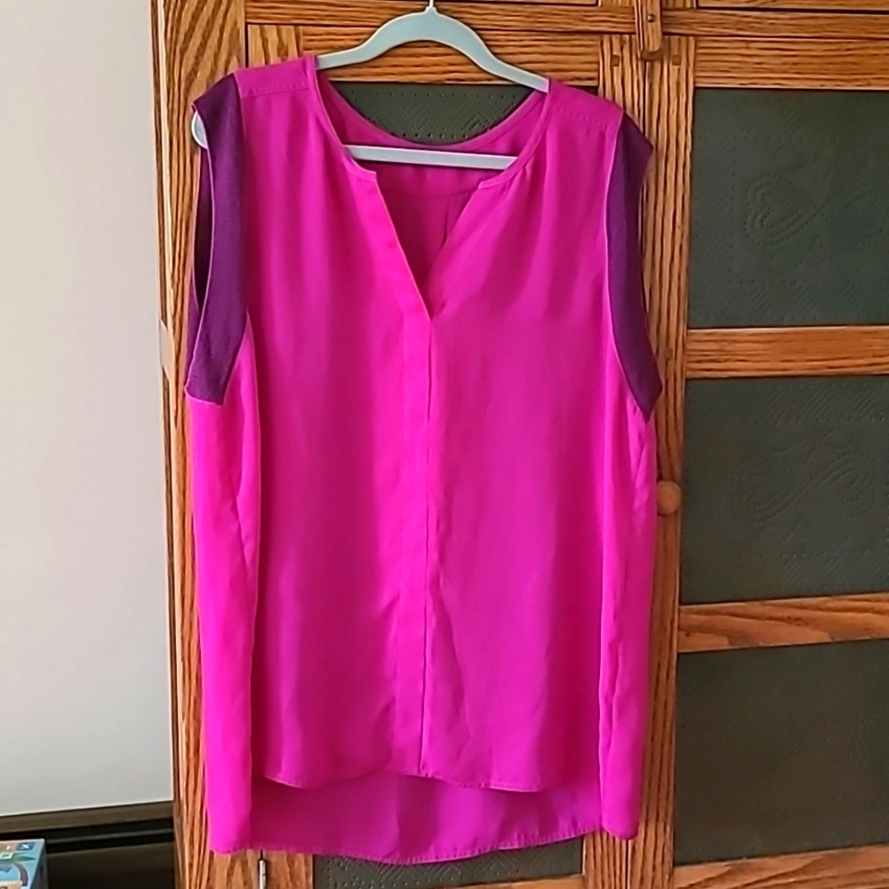 Cabi style 5030. Sleeveless.